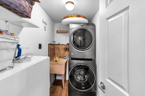 Copropriété à vendre à Hollywood, Floride: 3 chambres, 159.23 m2 № 1955920 - photo 22