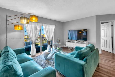 Copropriété à vendre à Hollywood, Floride: 3 chambres, 159.23 m2 № 1955920 - photo 8