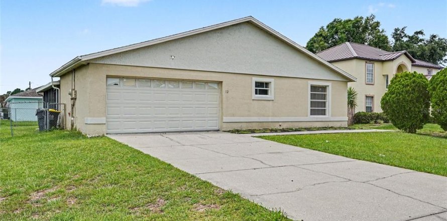House in Kissimmee, Florida 3 bedrooms, 98.01 sq.m. № 2225153