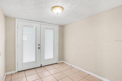 House in Kissimmee, Florida 3 bedrooms, 98.01 sq.m. № 2225153 - photo 9