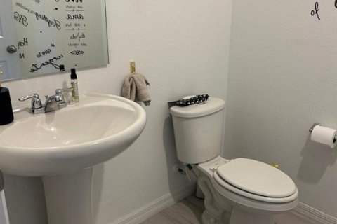 Touwnhouse à vendre à Orlando, Floride: 3 chambres, 147.81 m2 № 2118829 - photo 7