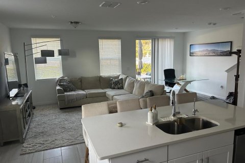 Touwnhouse à vendre à Orlando, Floride: 3 chambres, 147.81 m2 № 2118829 - photo 5