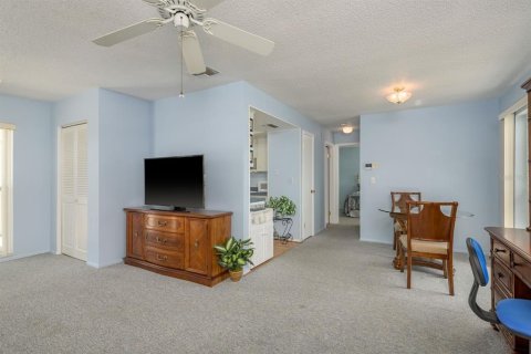 Villa ou maison à vendre à Palm Harbor, Floride: 1 chambre, 75.62 m2 № 1845191 - photo 7