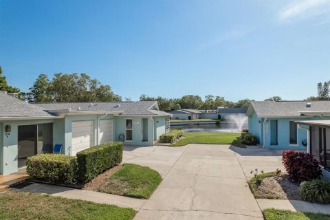 Villa ou maison à vendre à Palm Harbor, Floride: 1 chambre, 75.62 m2 № 1845191 - photo 1