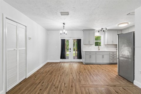 Купить виллу или дом в Даннеллон, Флорида 8 комнат, 119.66м2, № 2207666 - фото 14