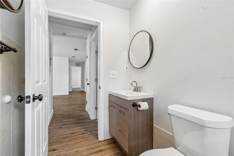 Купить виллу или дом в Даннеллон, Флорида 8 комнат, 119.66м2, № 2207666 - фото 26