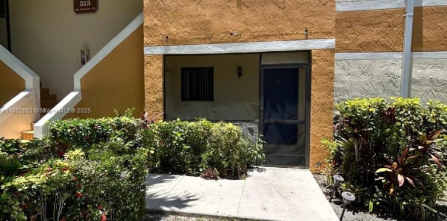 Condo à Weston, Floride, 2 chambres  № 1811946