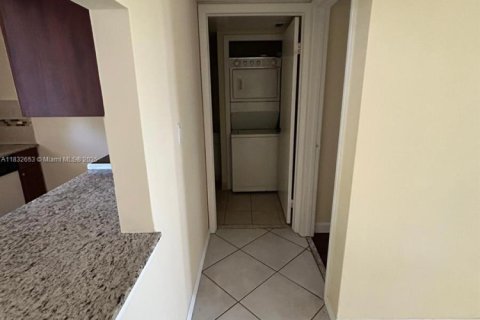Copropriété à vendre à Weston, Floride: 2 chambres, 87.89 m2 № 1811946 - photo 3