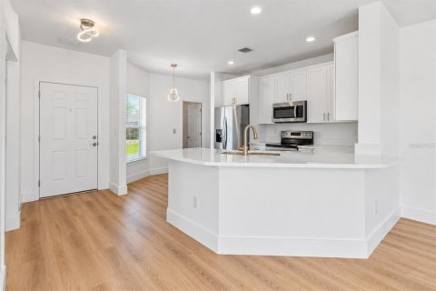 Villa ou maison à vendre à Orlando, Floride: 3 chambres, 163.88 m2 № 2430812 - photo 6