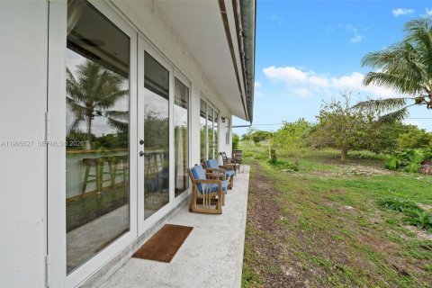 Casa en venta en Miami, Florida, 3 dormitorios, 139.35 m2 № 2058281 - foto 12