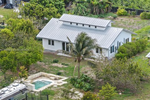 Casa en Miami, Florida 3 dormitorios, 139.35 m2 № 2058281