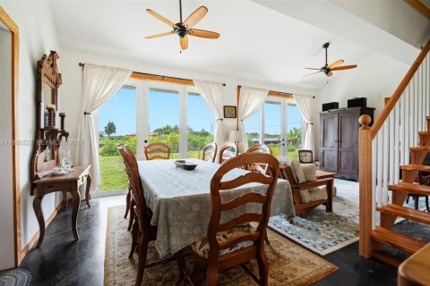 Casa en venta en Miami, Florida, 3 dormitorios, 139.35 m2 № 2058281 - foto 18