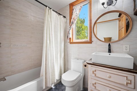 Casa en venta en Miami, Florida, 3 dormitorios, 139.35 m2 № 2058281 - foto 26