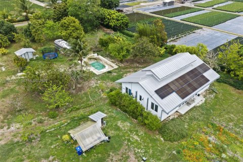 Casa en venta en Miami, Florida, 3 dormitorios, 139.35 m2 № 2058281 - foto 5