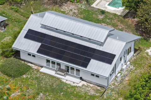 Casa en venta en Miami, Florida, 3 dormitorios, 139.35 m2 № 2058281 - foto 4