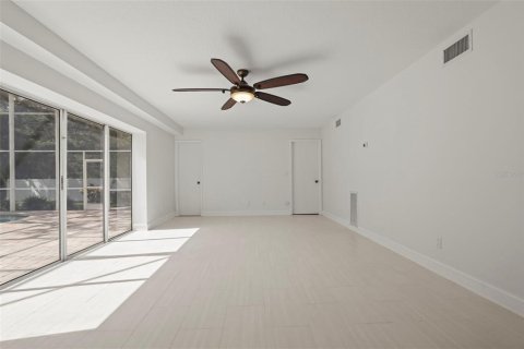 Villa ou maison à louer à Dunedin, Floride: 4 chambres, 245.91 m2 № 1827767 - photo 15