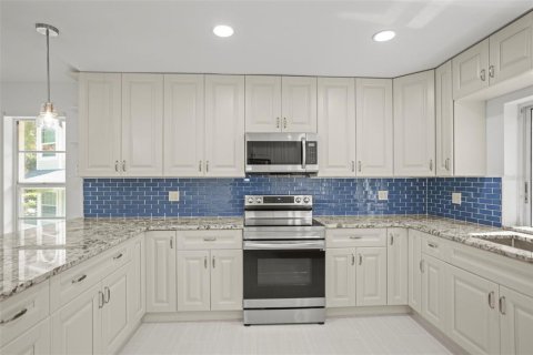 Villa ou maison à louer à Dunedin, Floride: 4 chambres, 245.91 m2 № 1827767 - photo 22