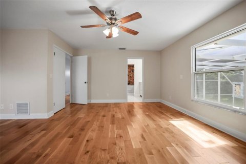 Villa ou maison à louer à Dunedin, Floride: 4 chambres, 245.91 m2 № 1827767 - photo 27