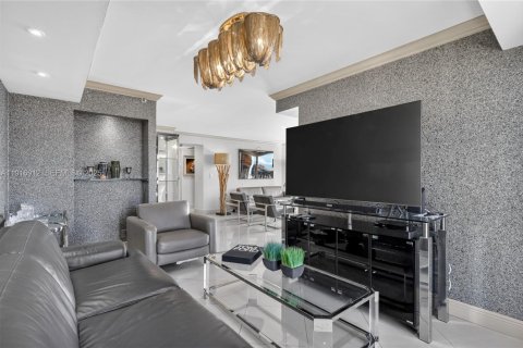 Condominio en venta en Miami, Florida, 2 dormitorios, 136.47 m2 № 1987349 - foto 8