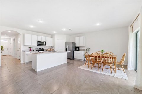 Casa en venta en Wesley Chapel, Florida, 4 dormitorios, 172.05 m2 № 1847526 - foto 12