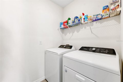 House in Wesley Chapel, Florida 4 bedrooms, 172.05 sq.m. № 1847526 - photo 25