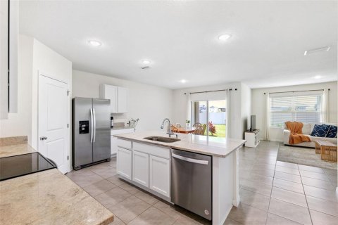 House in Wesley Chapel, Florida 4 bedrooms, 172.05 sq.m. № 1847526 - photo 10