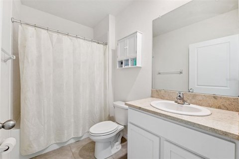House in Wesley Chapel, Florida 4 bedrooms, 172.05 sq.m. № 1847526 - photo 17