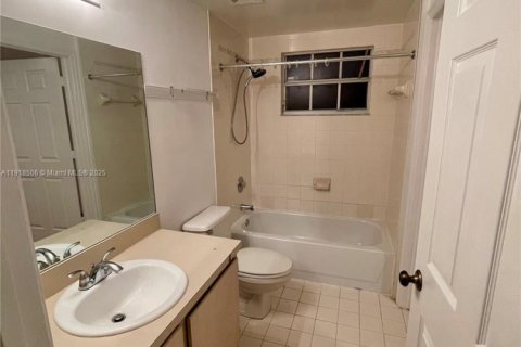 Apartment in Sunrise, Florida 2 bedrooms, 96.06 sq.m. № 1974335 - photo 12