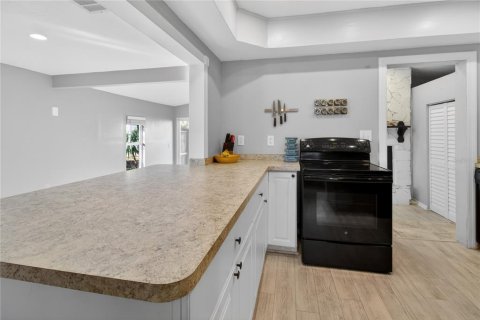 Casa en venta en Saint Petersburg, Florida, 3 dormitorios, 136.01 m2 № 2195452 - foto 8