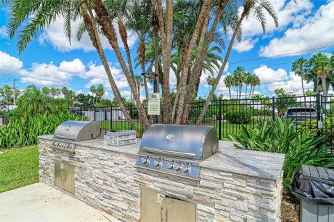 Copropriété à vendre à Sarasota, Floride: 1 chambre, 67.63 m2 № 2430703 - photo 25