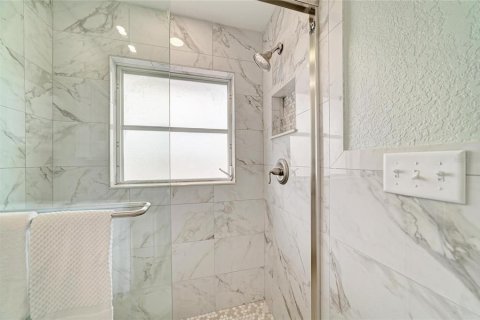 Copropriété à vendre à Sarasota, Floride: 1 chambre, 67.63 m2 № 2430703 - photo 18