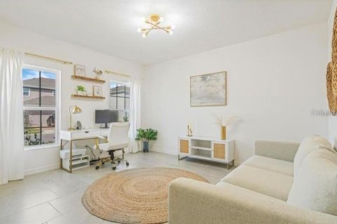 House in Davenport, Florida 5 bedrooms, 299.05 sq.m. № 2109541 - photo 5