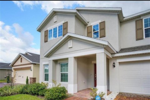 House in Davenport, Florida 5 bedrooms, 299.05 sq.m. № 2109541