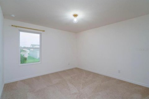 House in Davenport, Florida 5 bedrooms, 299.05 sq.m. № 2109541 - photo 11