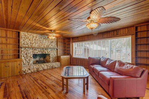 Купить виллу или дом в Янкитаун, Флорида 14 комнат, 220.36м2, № 2302300 - фото 19