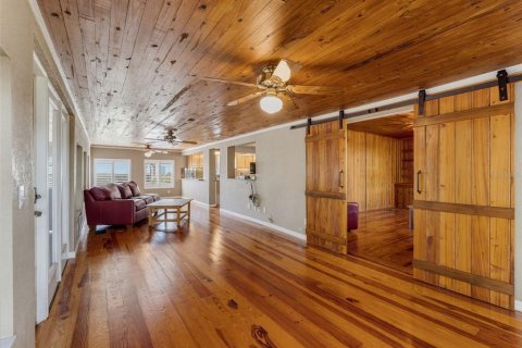 Купить виллу или дом в Янкитаун, Флорида 14 комнат, 220.36м2, № 2302300 - фото 16