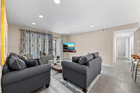 Copropriété à louer à Greenacres, Floride: 2 chambres, 98.85 m2 № 1923566 - photo 4