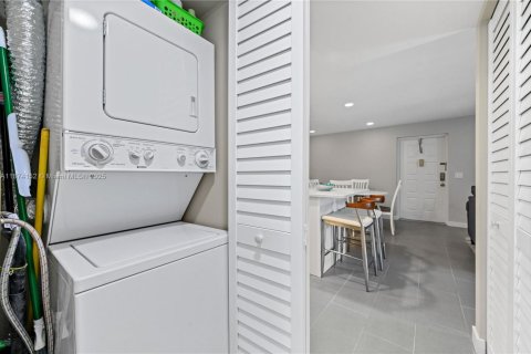 Copropriété à louer à Greenacres, Floride: 2 chambres, 98.85 m2 № 1923566 - photo 13