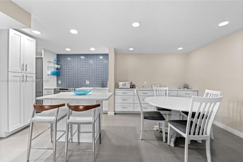 Copropriété à louer à Greenacres, Floride: 2 chambres, 98.85 m2 № 1923566 - photo 9