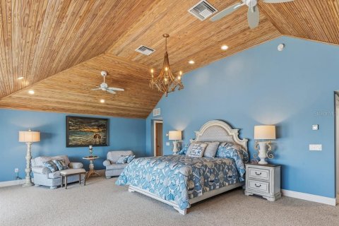 House in Boca Grande, Florida 5 bedrooms, 470.46 sq.m. № 2238436 - photo 13