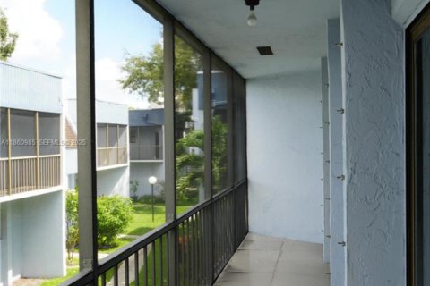Townhouse in Davie, Florida 3 bedrooms, 134.71 sq.m. № 2076866 - photo 22