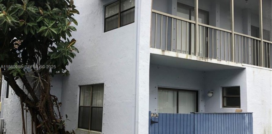 Townhouse in Davie, Florida 3 bedrooms, 134.71 sq.m. № 2076866