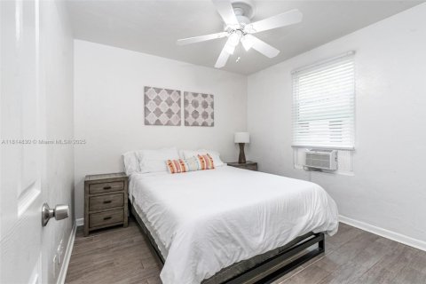 Propiedad comercial en venta en Fort Lauderdale, Florida № 1766698 - foto 17