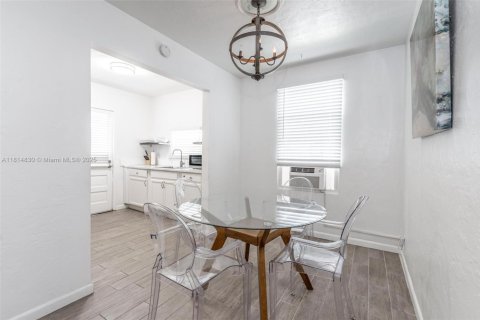 Propiedad comercial en venta en Fort Lauderdale, Florida № 1766698 - foto 11