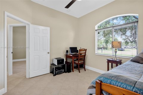 Villa ou maison à vendre à Homestead, Floride: 4 chambres, 216.09 m2 № 1931198 - photo 18