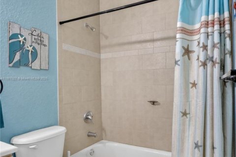 Villa ou maison à vendre à Homestead, Floride: 4 chambres, 216.09 m2 № 1931198 - photo 24
