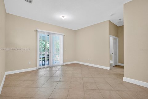 Villa ou maison à vendre à Homestead, Floride: 4 chambres, 216.09 m2 № 1931198 - photo 5