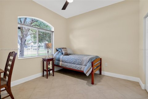 Villa ou maison à vendre à Homestead, Floride: 4 chambres, 216.09 m2 № 1931198 - photo 17