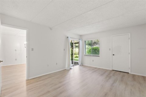 Condominio en venta en Oldsmar, Florida, 2 dormitorios, 97.83 m2 № 1901861 - foto 13