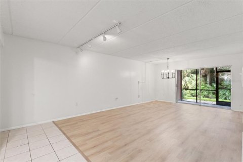 Condominio en venta en Oldsmar, Florida, 2 dormitorios, 97.83 m2 № 1901861 - foto 5